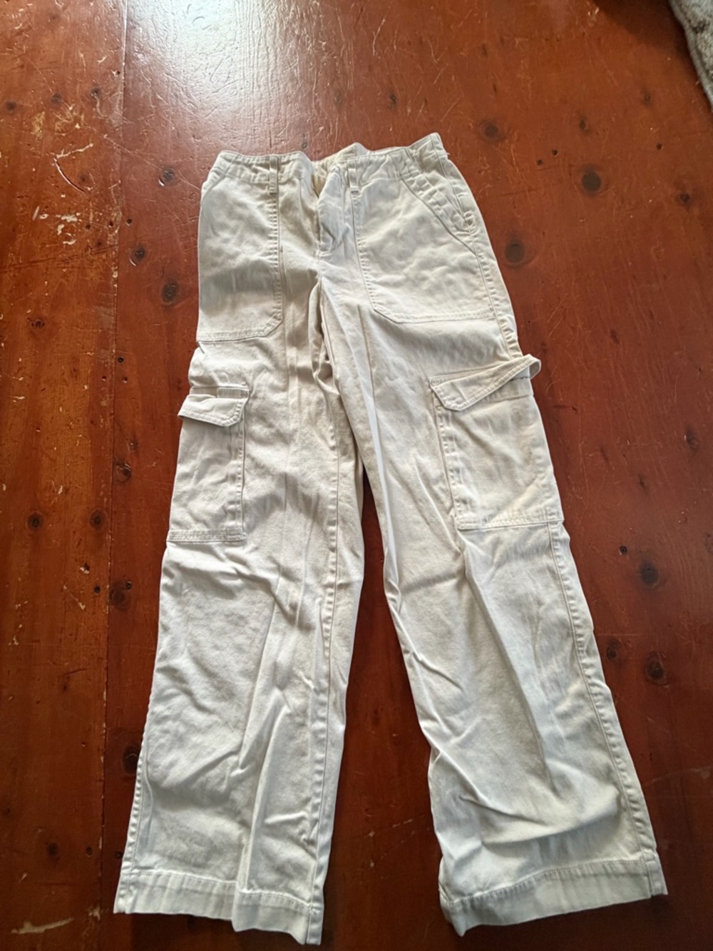 Universal Thread Women's Cargo Pants in Off-White